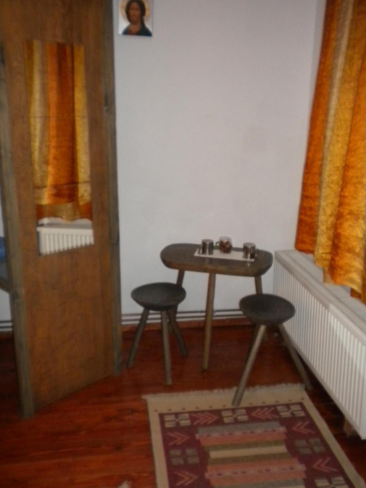 Cabana La Noi Hotel Rîşnov Екстериор снимка