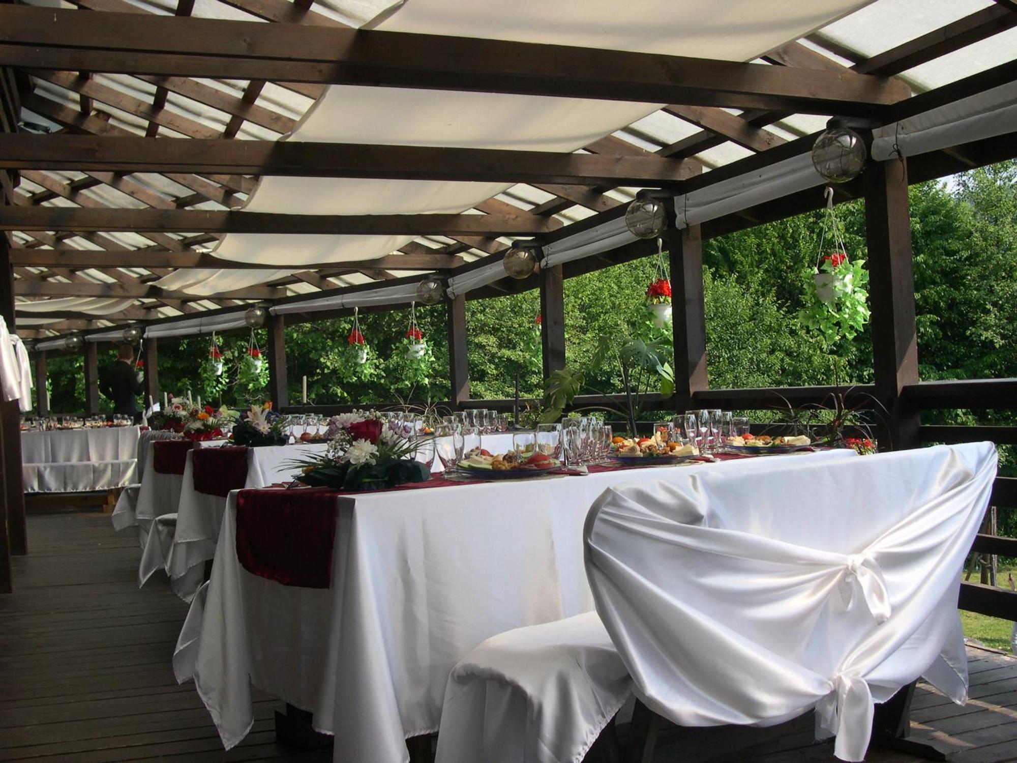 Cabana La Noi Hotel Rîşnov Екстериор снимка