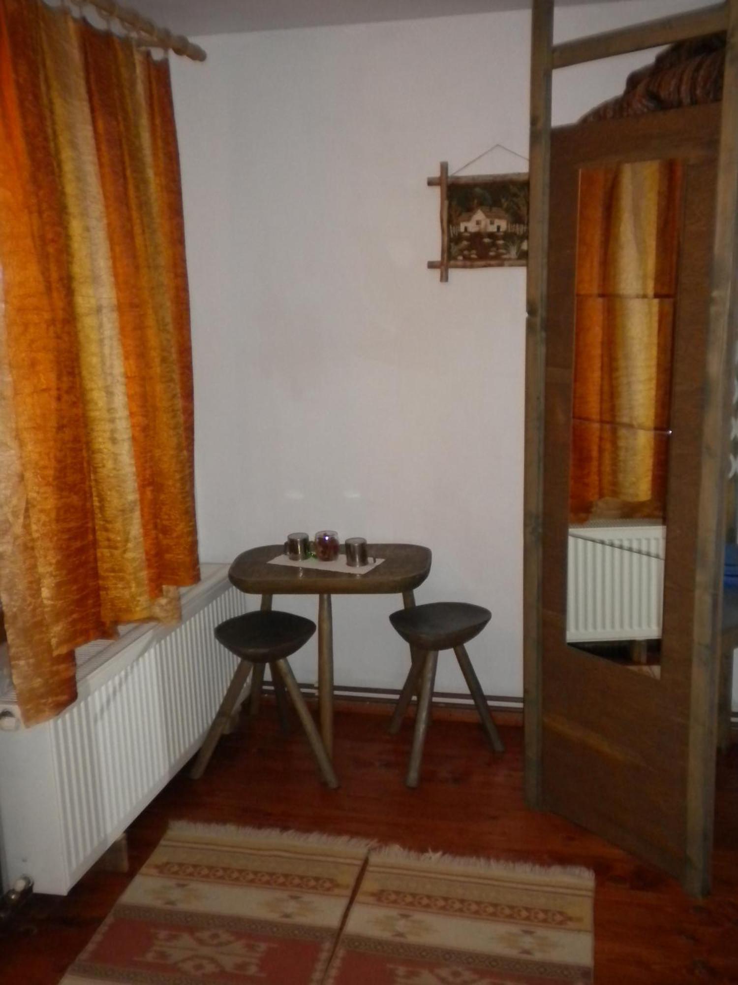 Cabana La Noi Hotel Rîşnov Екстериор снимка