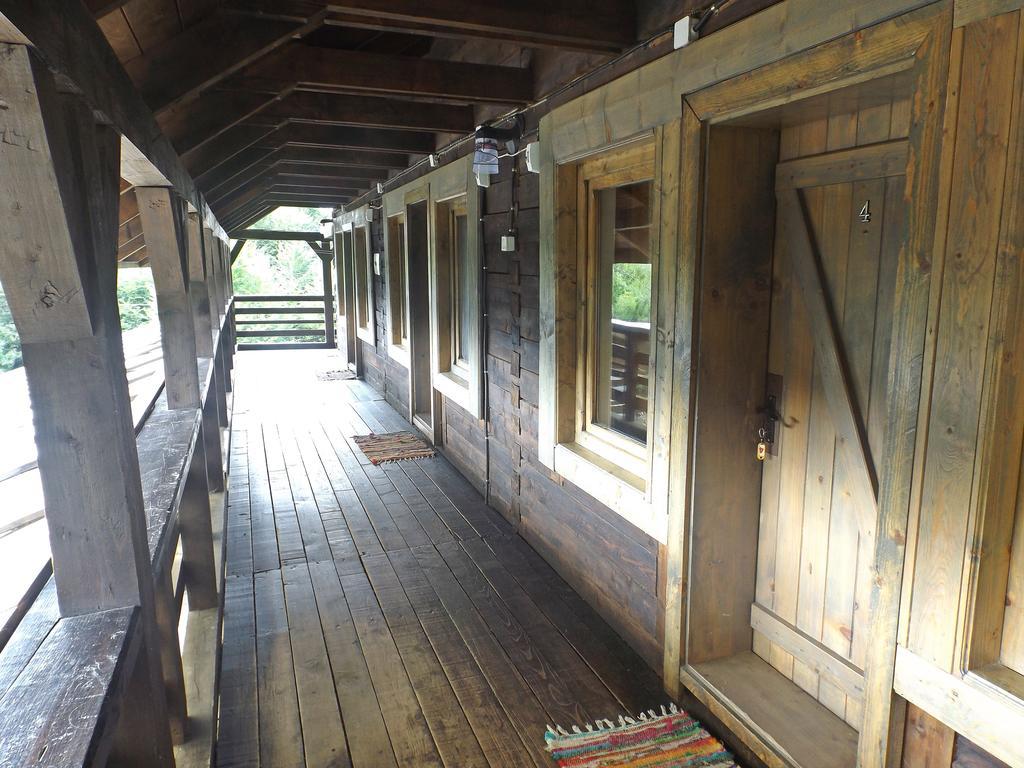 Cabana La Noi Hotel Rîşnov Екстериор снимка