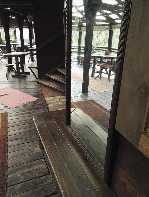 Cabana La Noi Hotel Rîşnov Екстериор снимка